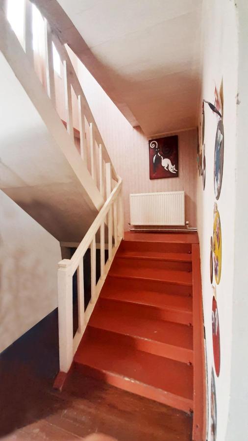 Guest House Tall Rooms Sugdidi Exterior foto
