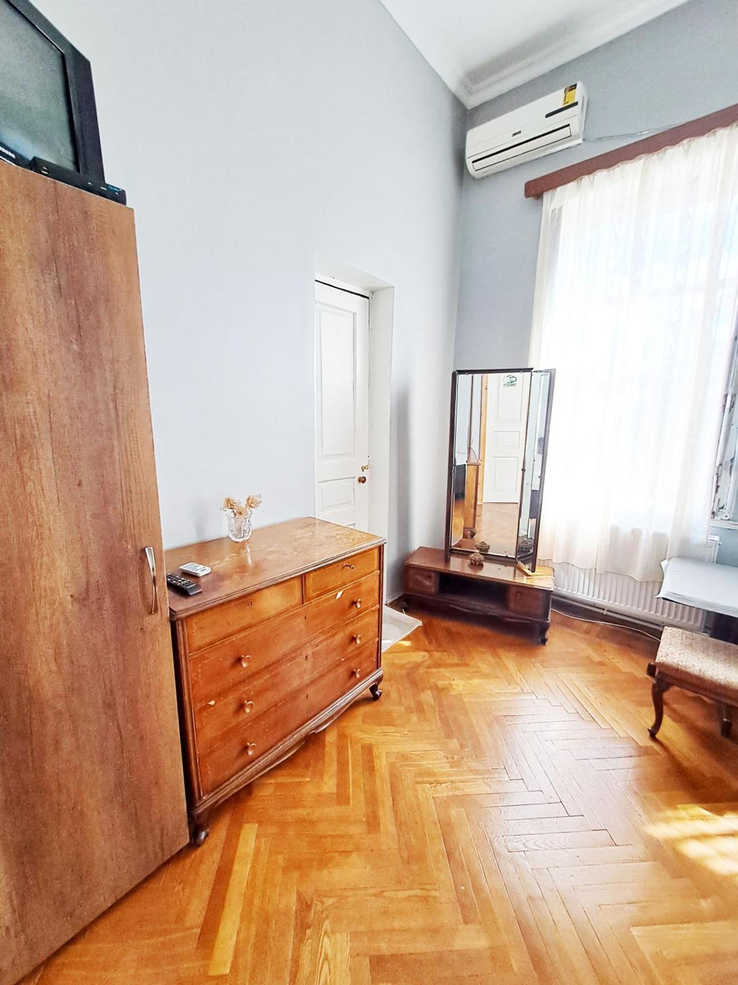 Guest House Tall Rooms Sugdidi Exterior foto